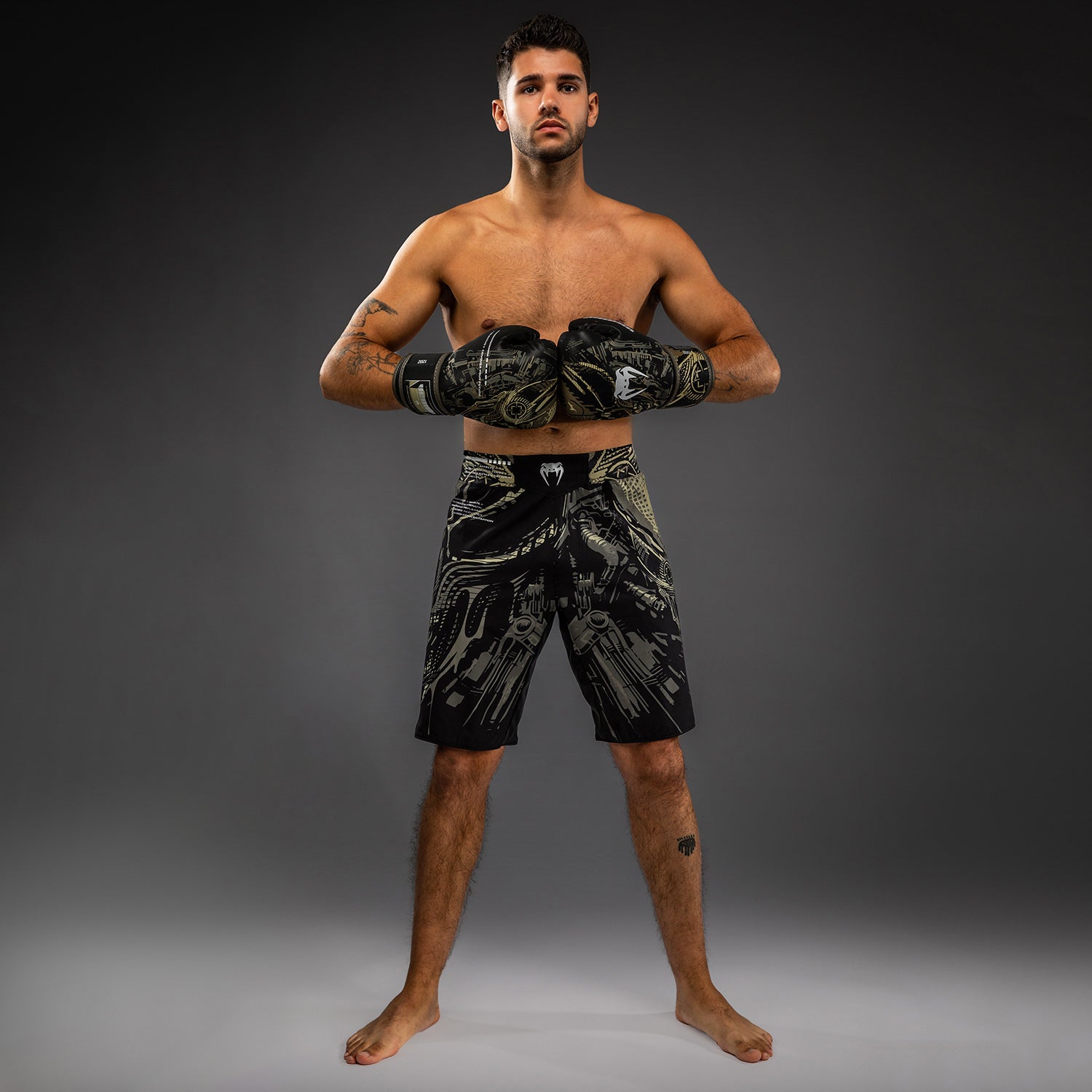 venum-invader-fightshorts-kampfhose-herren-schwarz-sand image 1
