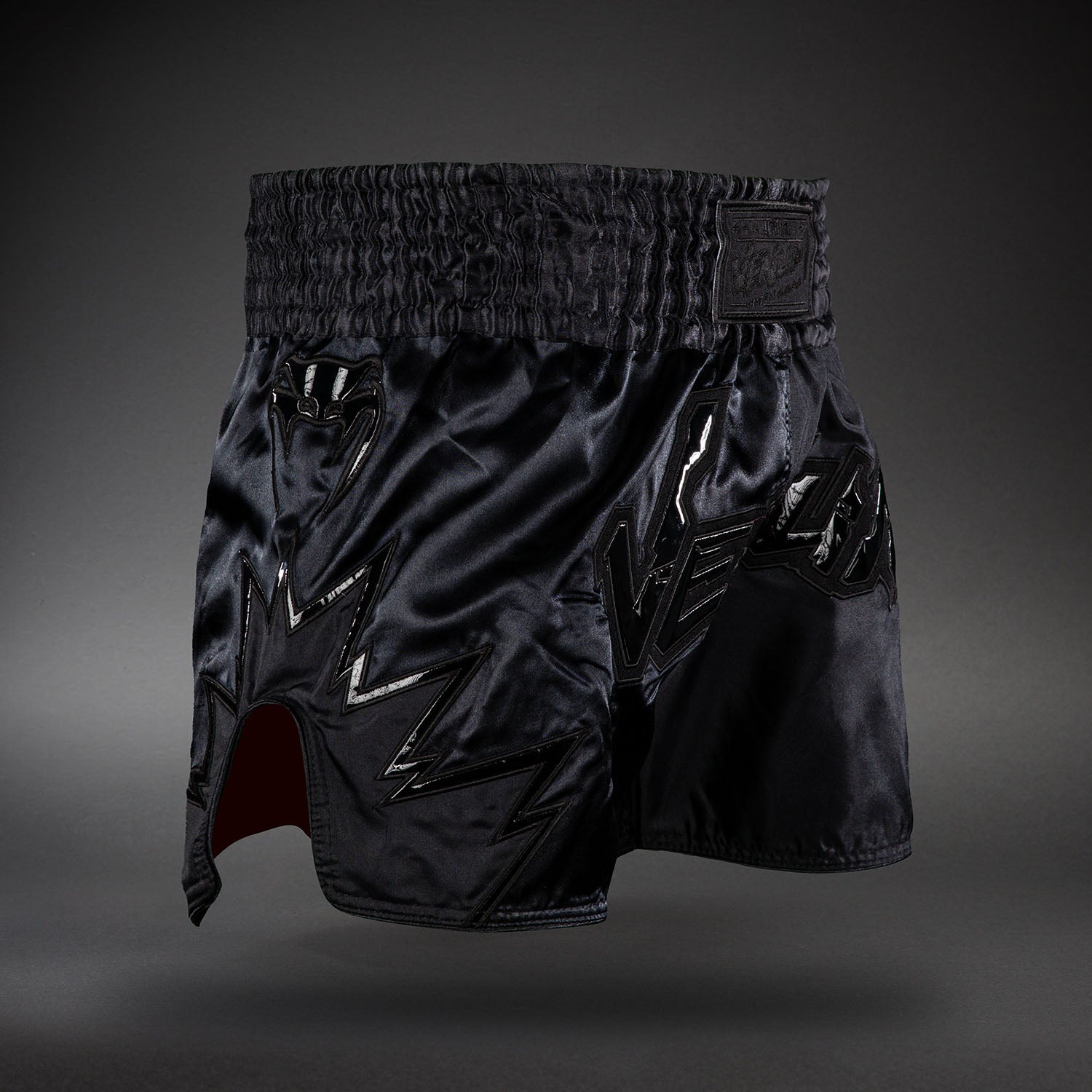 venum-inferno-2-0-muay-thai-shorts-schwarz-grau image 3