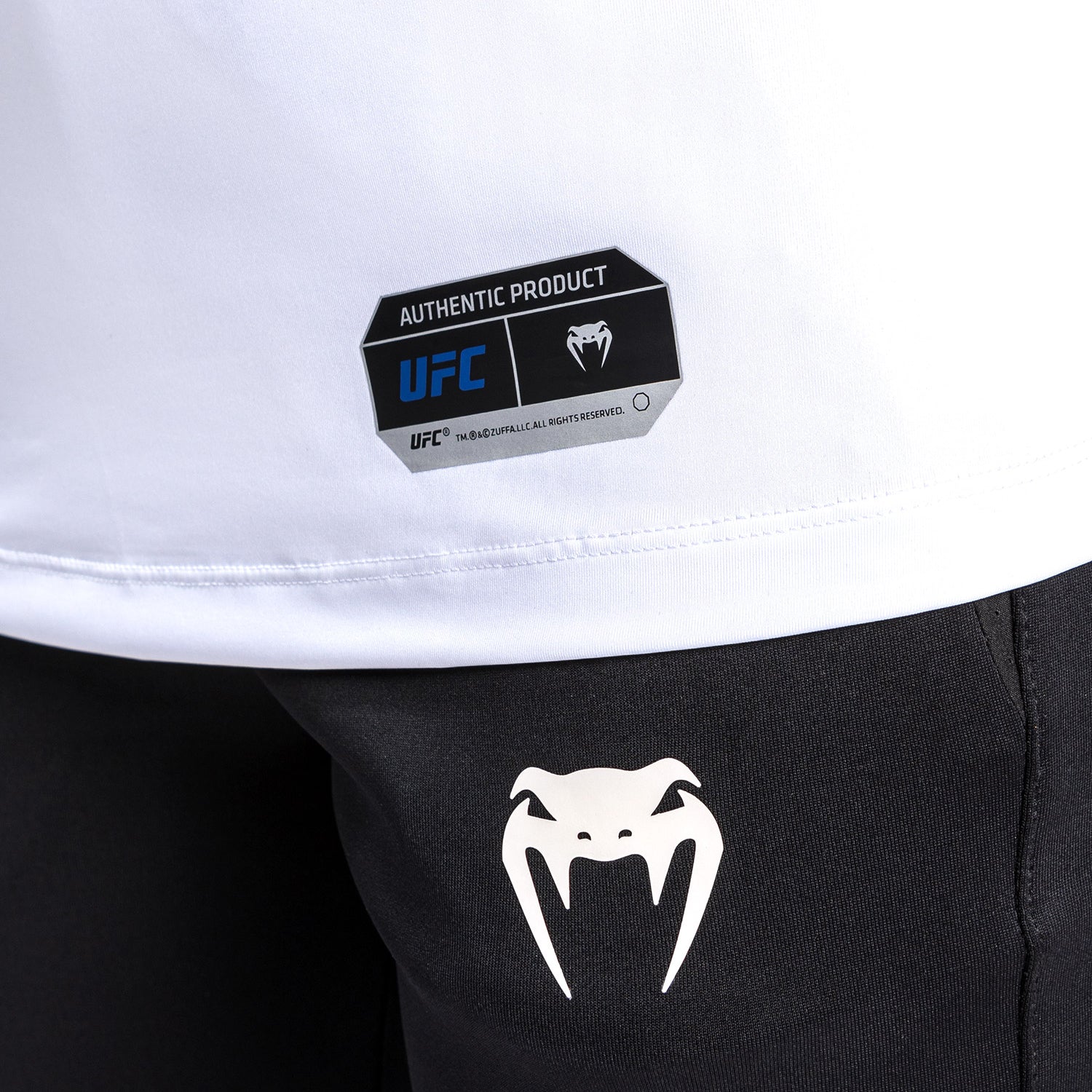 venum-ufc-authentic-fight-night-2-0-midnight-edition-damen-walkout-trikot-eis image 5