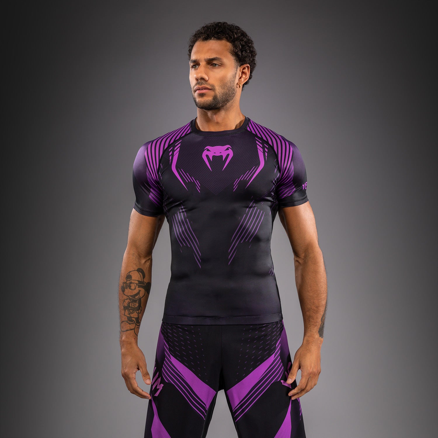 venum-no-gi-6-0-rashguard-kurzarm-herren-schwarz-lila image 1