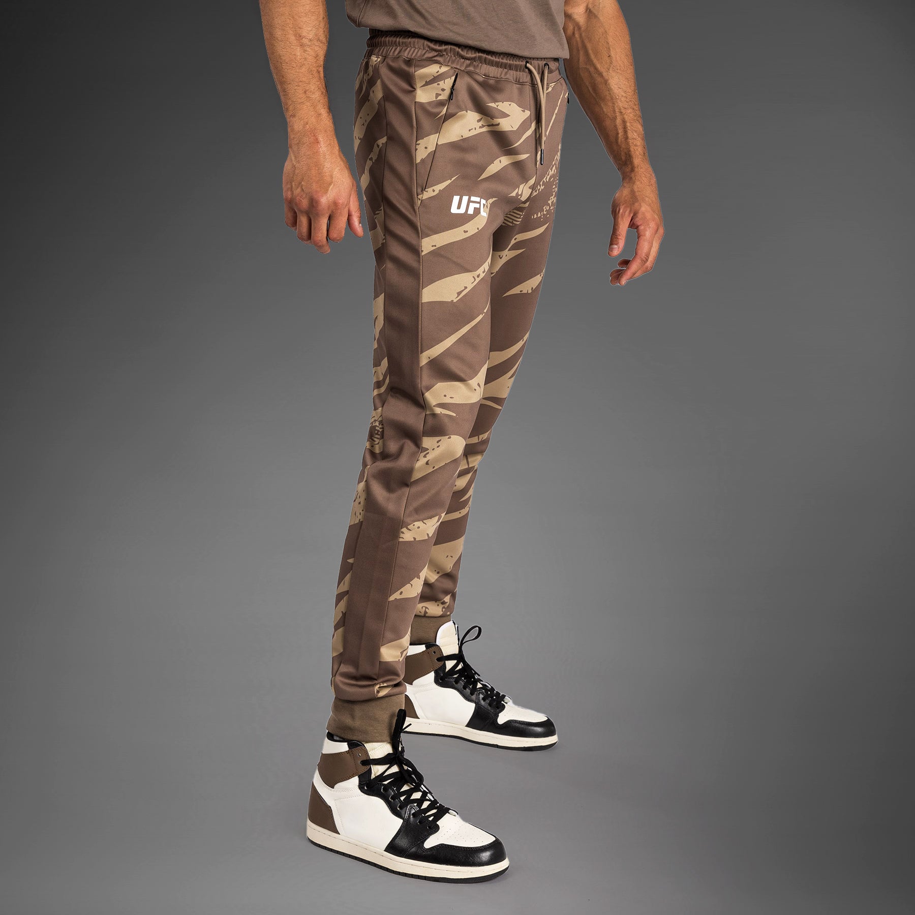 ufc-adrenaline-by-venum-fight-week-hose-herren-desert-camo image 3