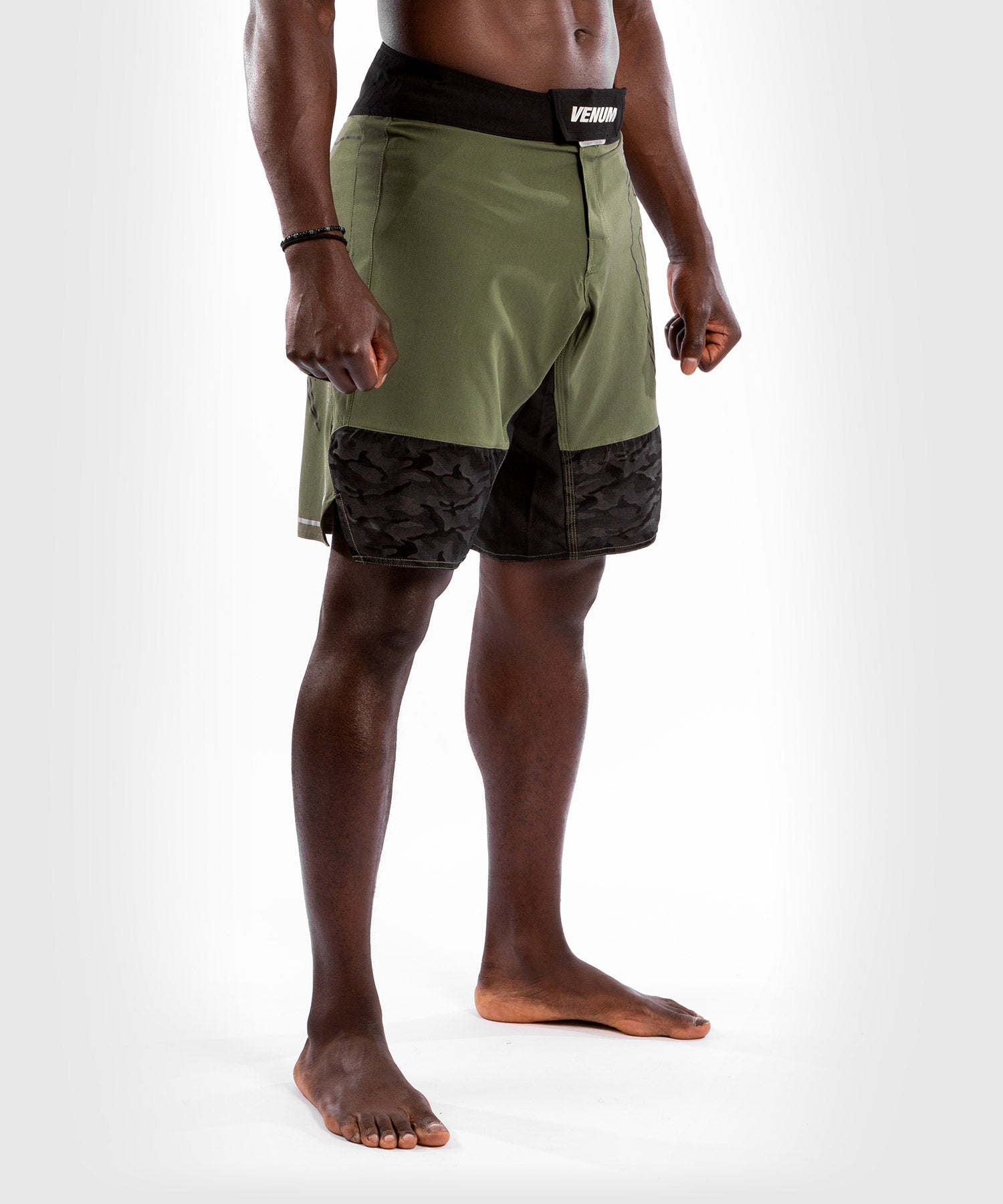 venum-light-4-0-fightshorts-khaki-silber image 4