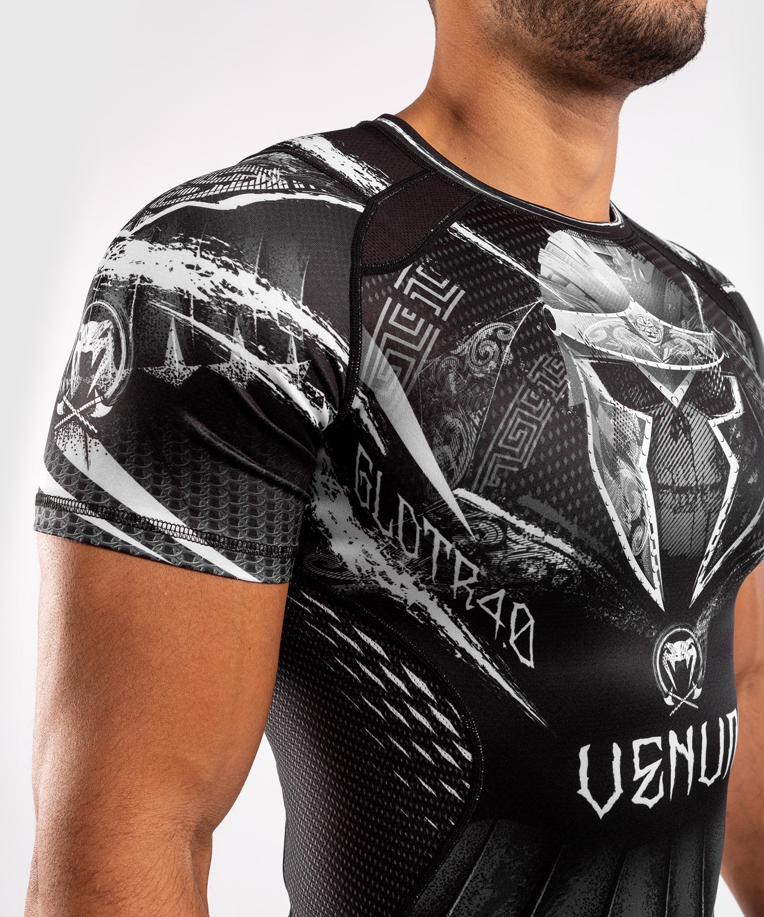 venum-gldtr-4-0-kurzarm-rashguard-wei-schwarz image 5