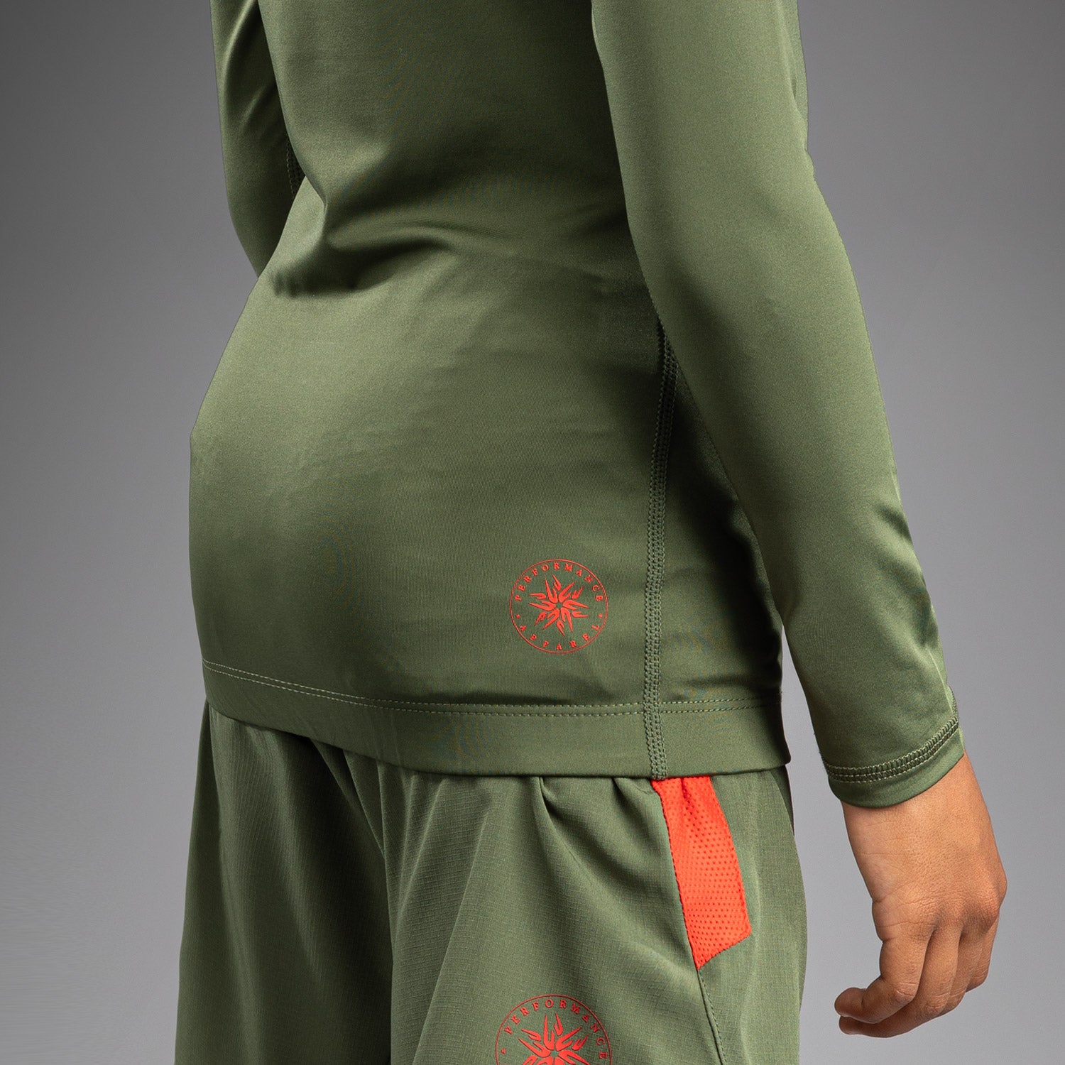 venum-contender-kinder-rashguard-langarm-army-green-orange image 6