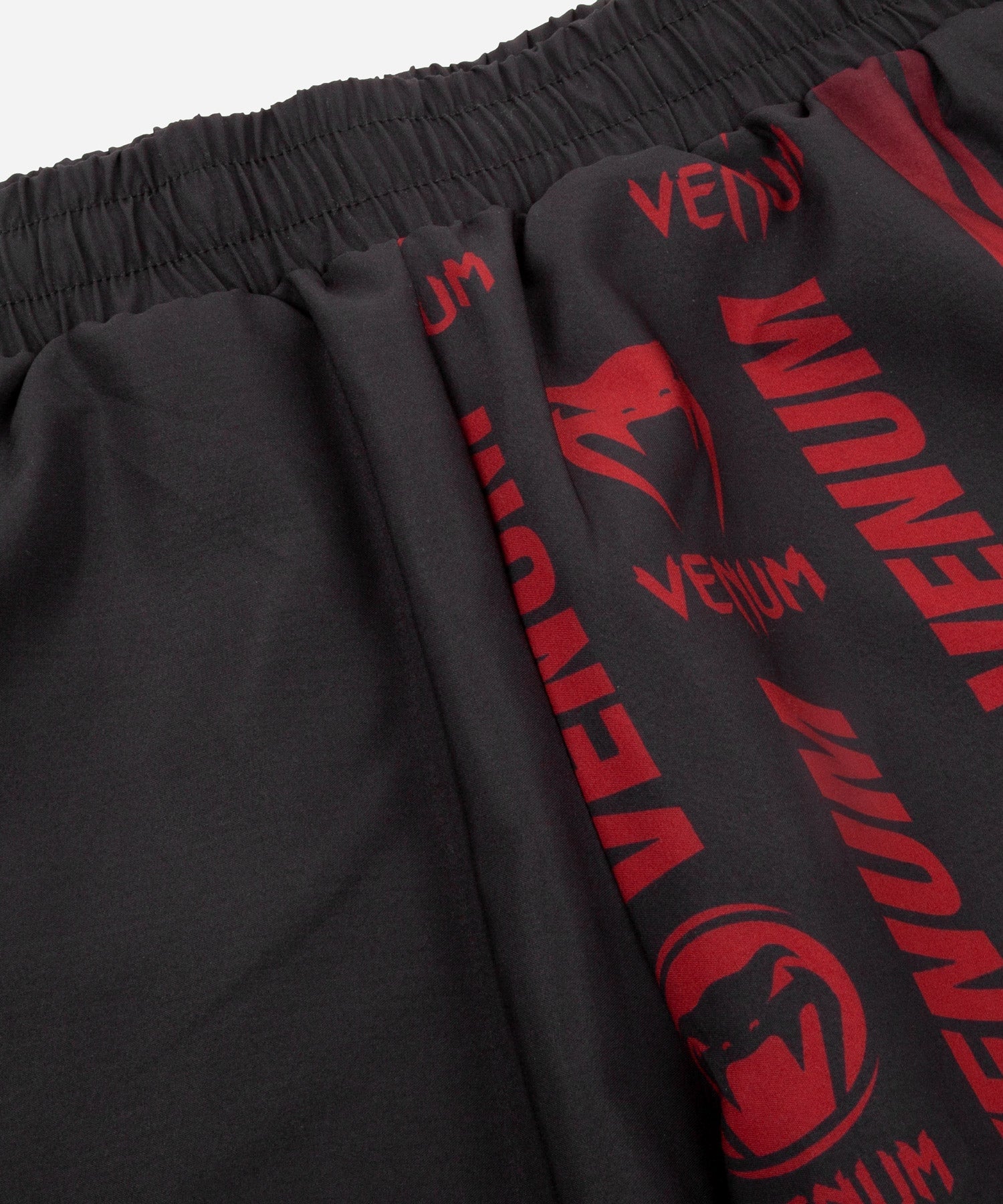 venum-logos-fitness-shorts-schwarz-rot-herren image 5