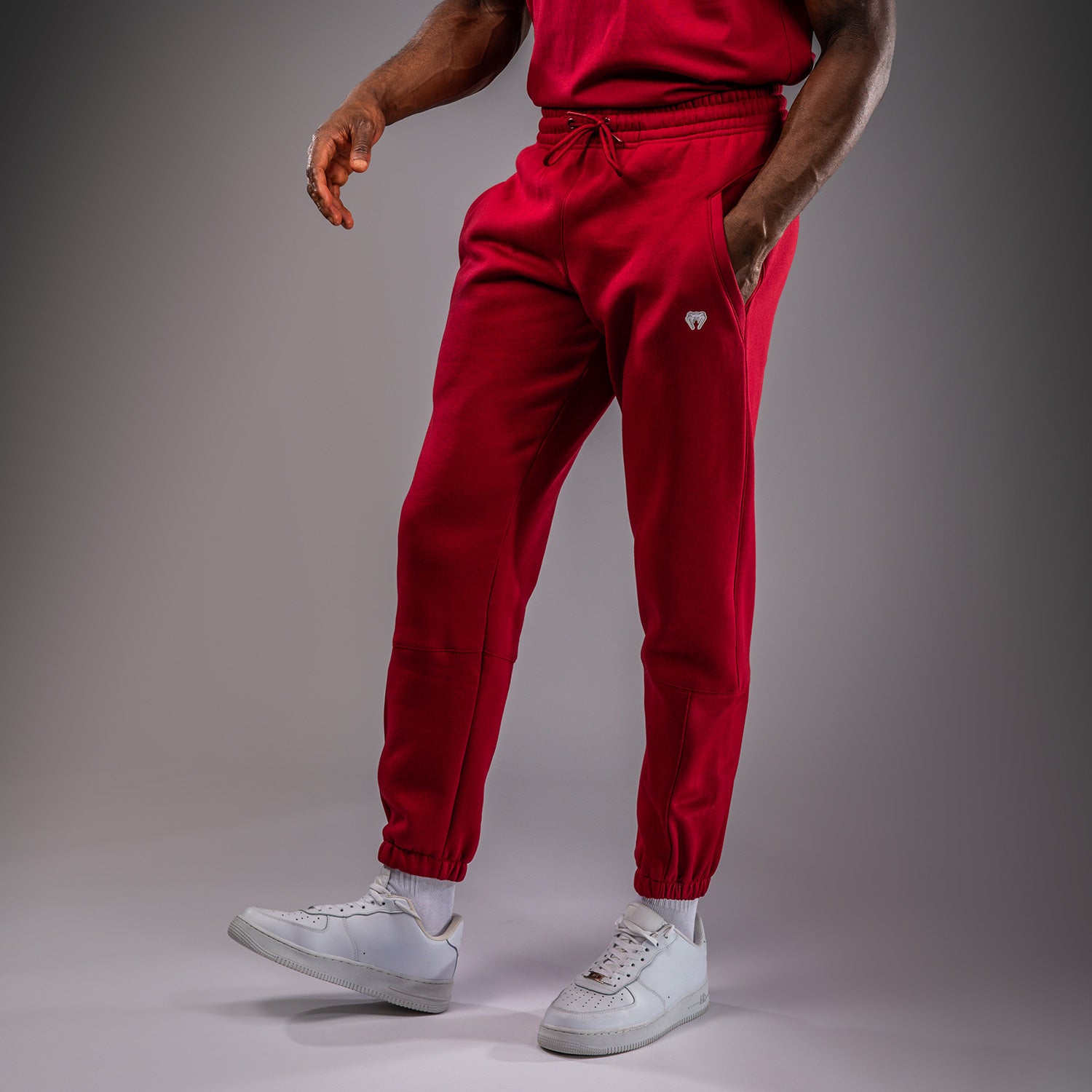 venum-silent-power-jogginghose-herren-cherry-red image 2