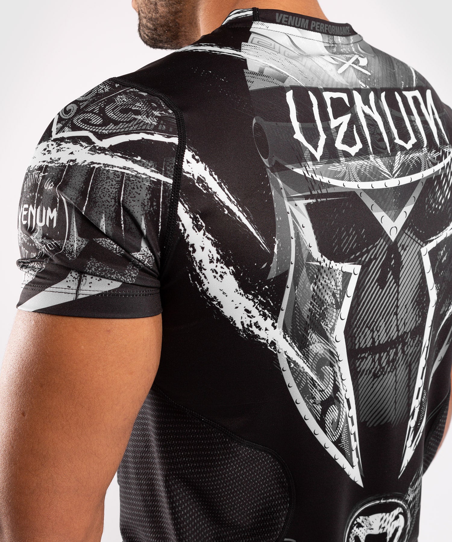 venum-gldtr-4-0-dry-tech-t-shirt-schwarz-wei image 6
