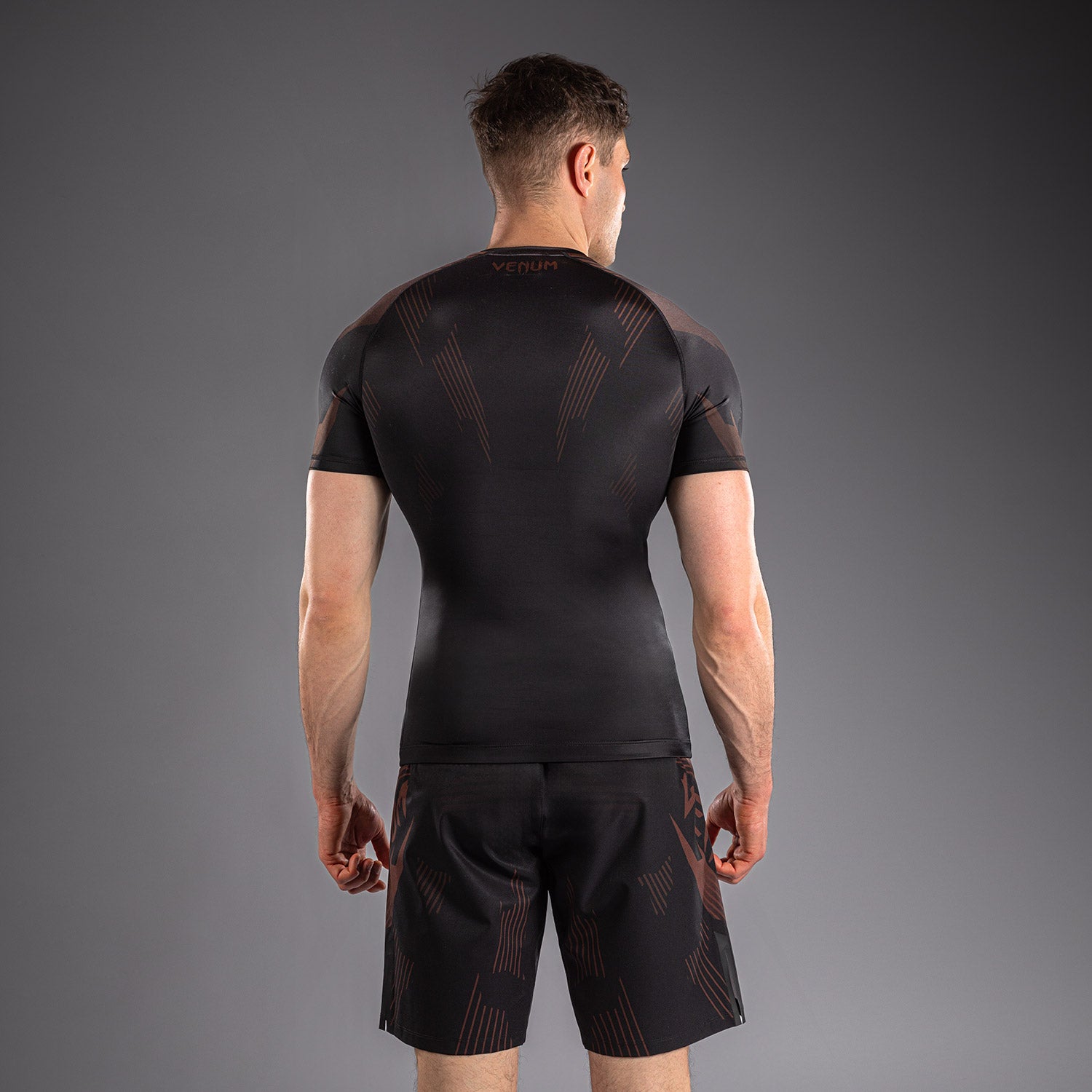 venum-no-gi-6-0-kurzarm-rashguard-schwarz-braun image 4