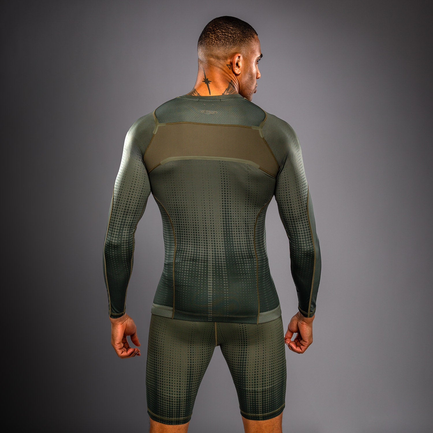 venum-stealth-langarm-rashguard-herren-khaki-dunkelgr-n image 4