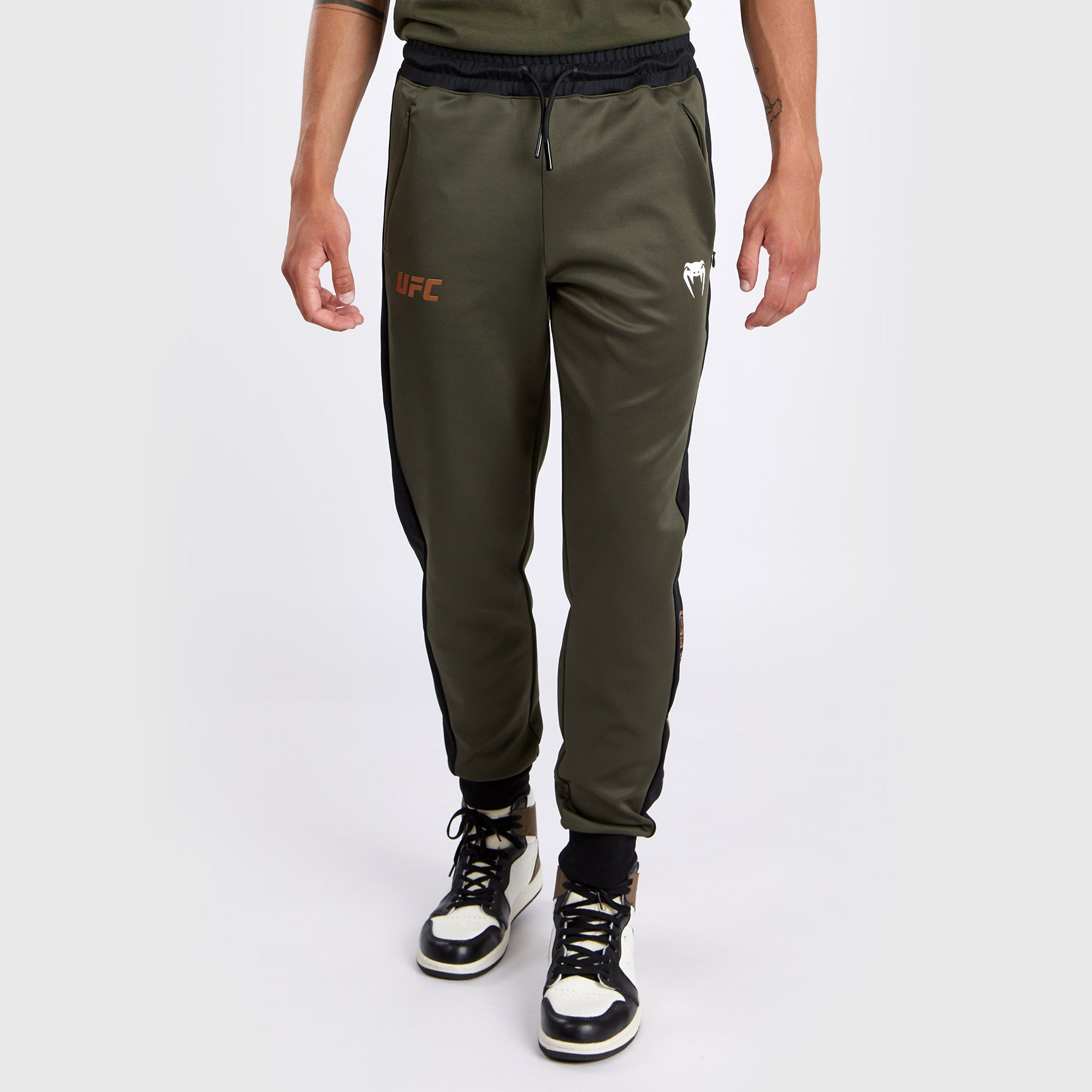 ufc-adrenaline-by-venum-fight-week-herren-performance-jogginghose-khaki-bronze image 8
