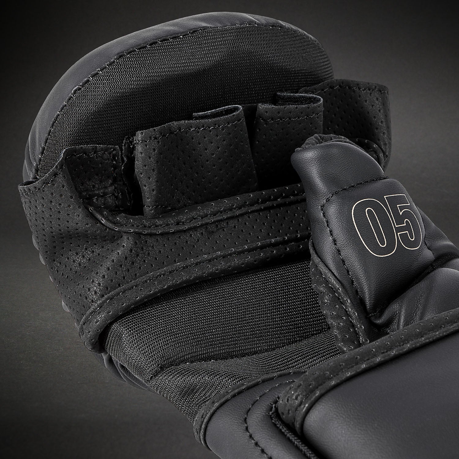 venum-impact-evo-mma-sparringhandschuhe-schwarz image 5